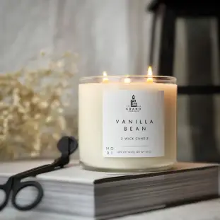 Vanilla Soy Candle by GrandCandlesCo